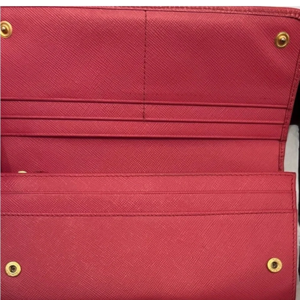 PRADA SAFFIANO FULL INCLUSION EUC - Picture 5 of 16